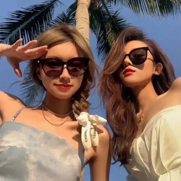 一半海水,一半火燄